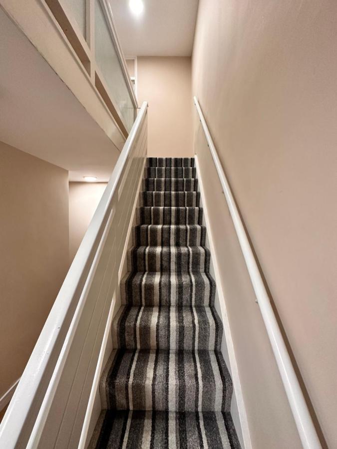 Canary Wharf Single Double And En-Suite Rooms London Eksteriør bilde