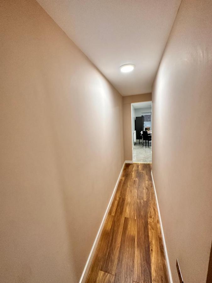 Canary Wharf Single Double And En-Suite Rooms London Eksteriør bilde