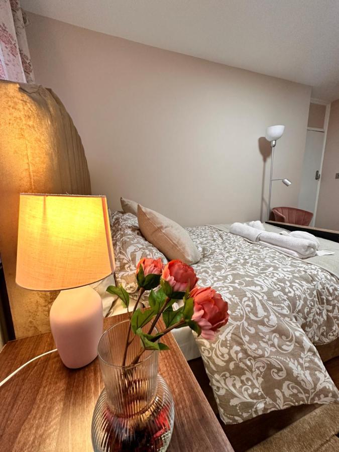 Canary Wharf Single Double And En-Suite Rooms London Eksteriør bilde