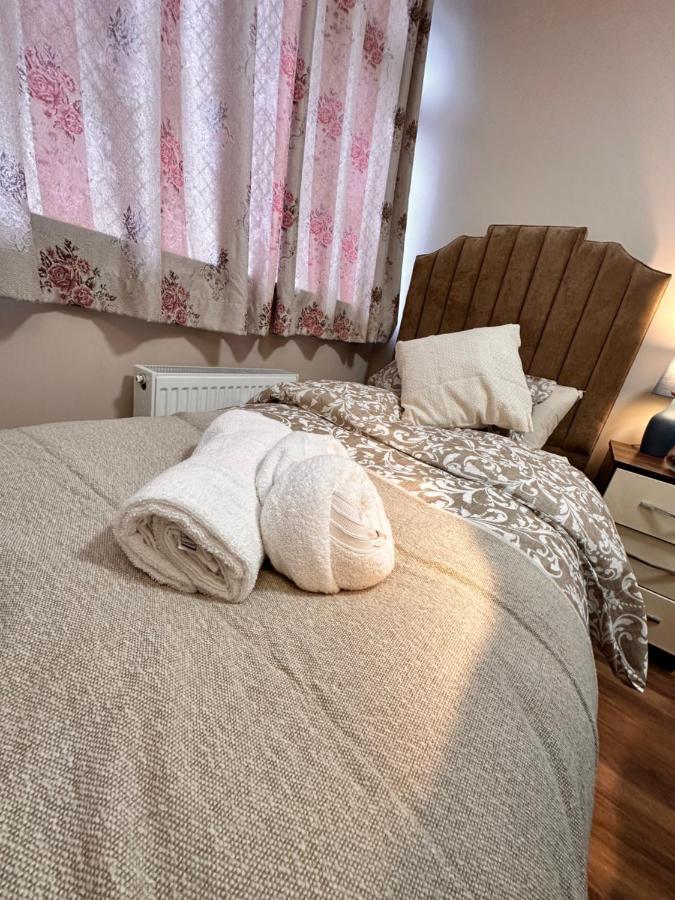 Canary Wharf Single Double And En-Suite Rooms London Eksteriør bilde