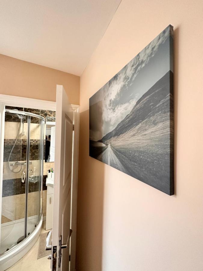 Canary Wharf Single Double And En-Suite Rooms London Eksteriør bilde