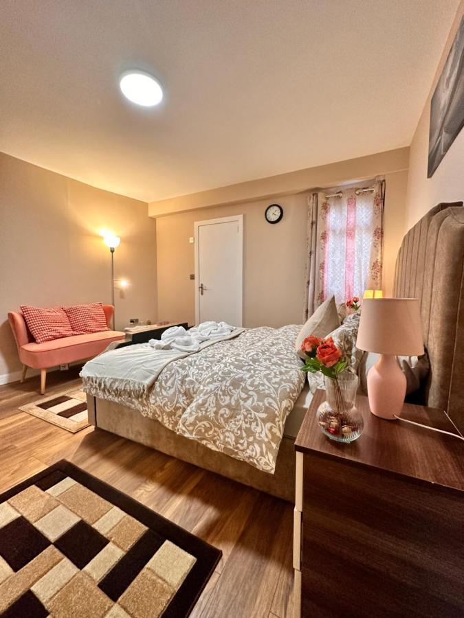 Canary Wharf Single Double And En-Suite Rooms London Eksteriør bilde